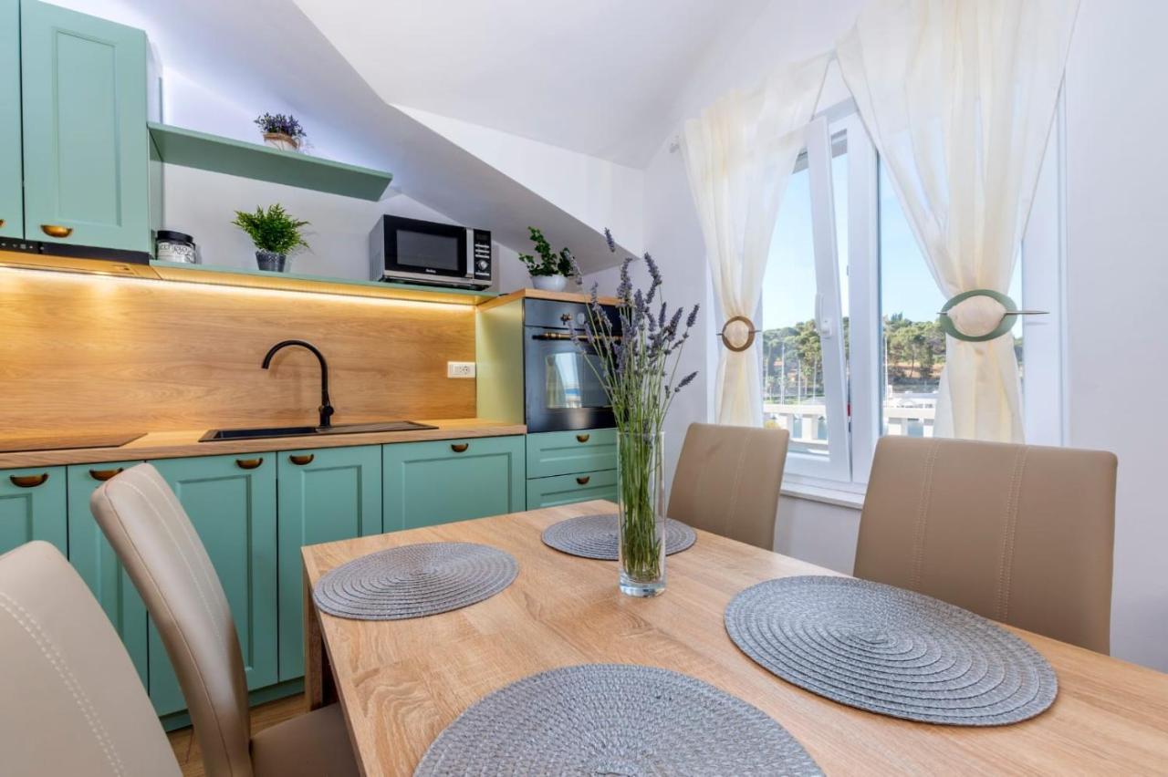 Balkun Apartment Maslinica Luaran gambar