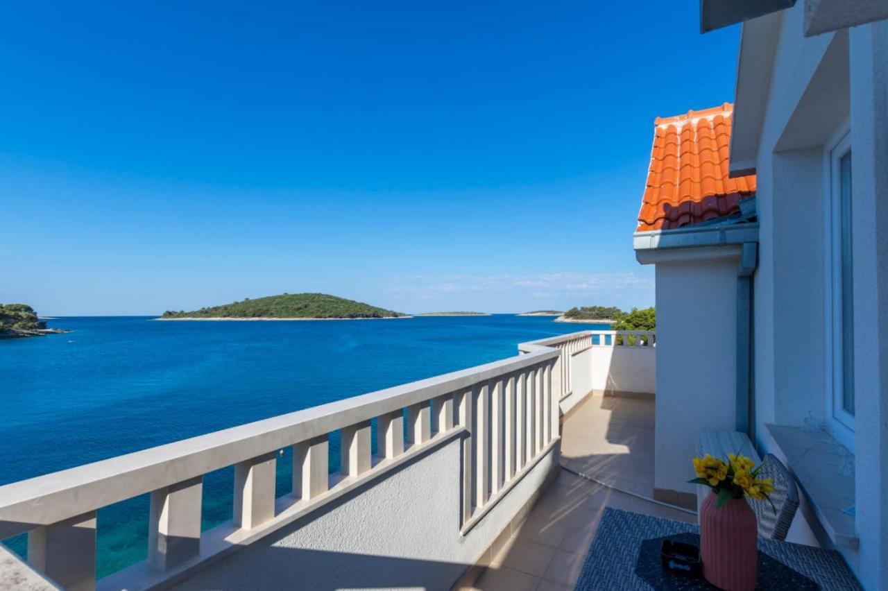 Balkun Apartment Maslinica Luaran gambar